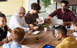 7 employees discovering 4 tips